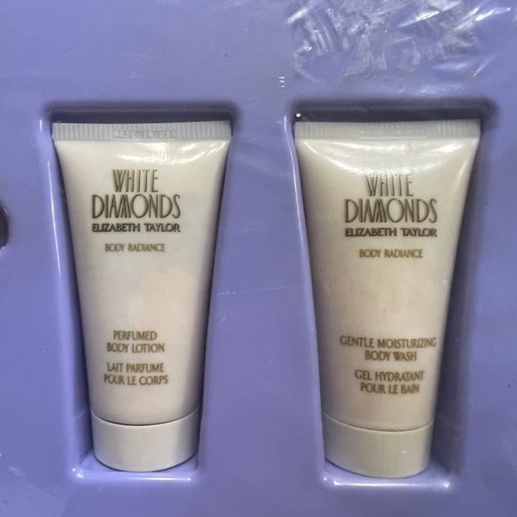 NWOT Elizabeth Taylor perfume & lotion set - Picture 3 of 4